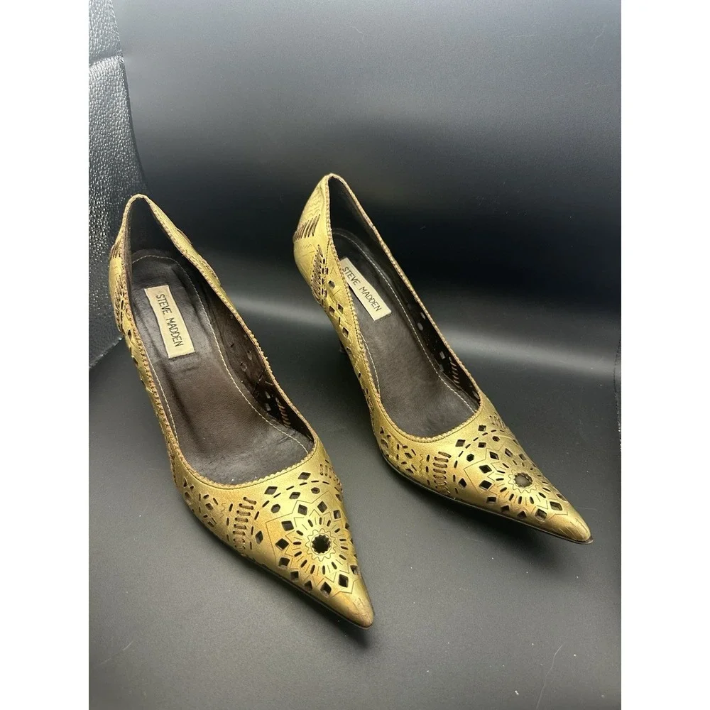 Steve Madden‎ Leather Matador Heels Gold Women's Size 7.5B